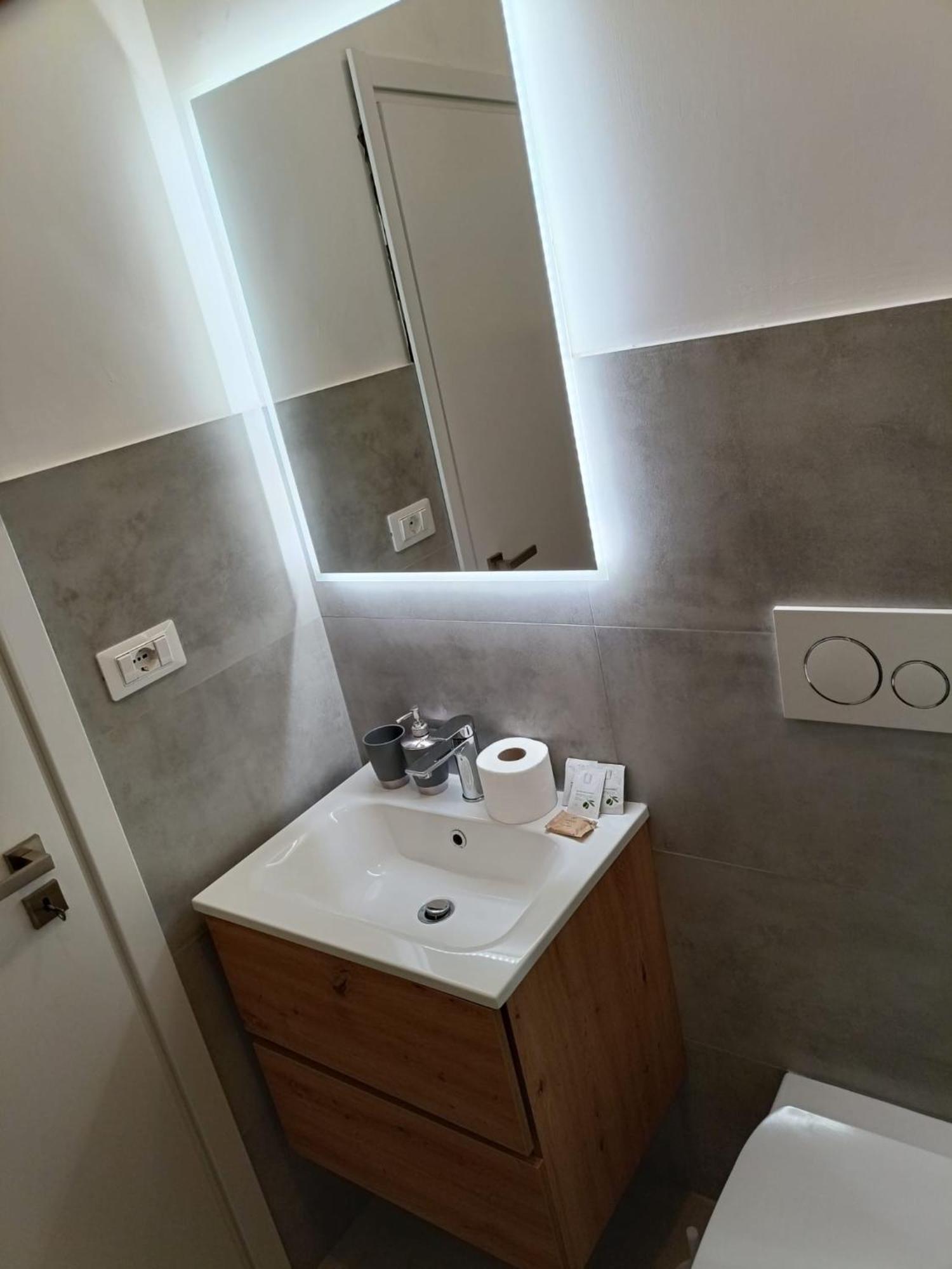 Triple Room Private External Bathroom
